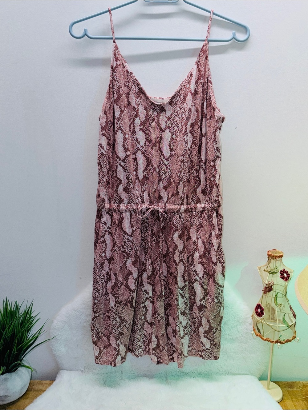 H&M Pink Snake Print Spaghetti Strap Summer Flowy Romper with Pockets 💝